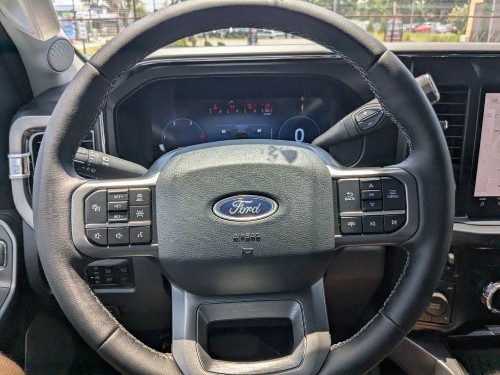 2025 Ford F-250 Lariat photo 28