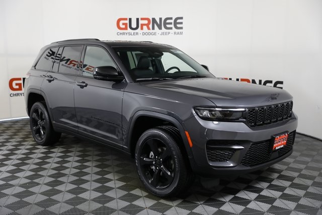 2025 Jeep Grand Cherokee Altitude X photo 2
