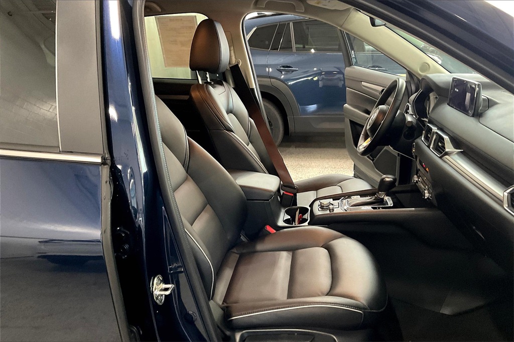 2025 Mazda CX-5 2.5 Select photo 6