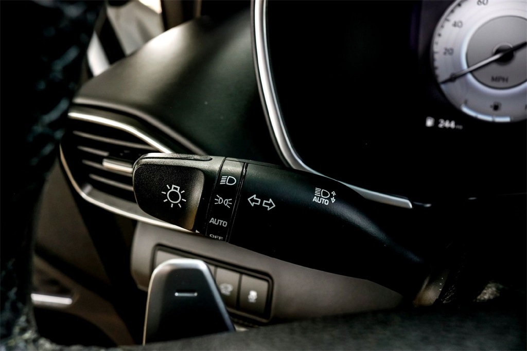2023 Hyundai Santa Fe Limited photo 17