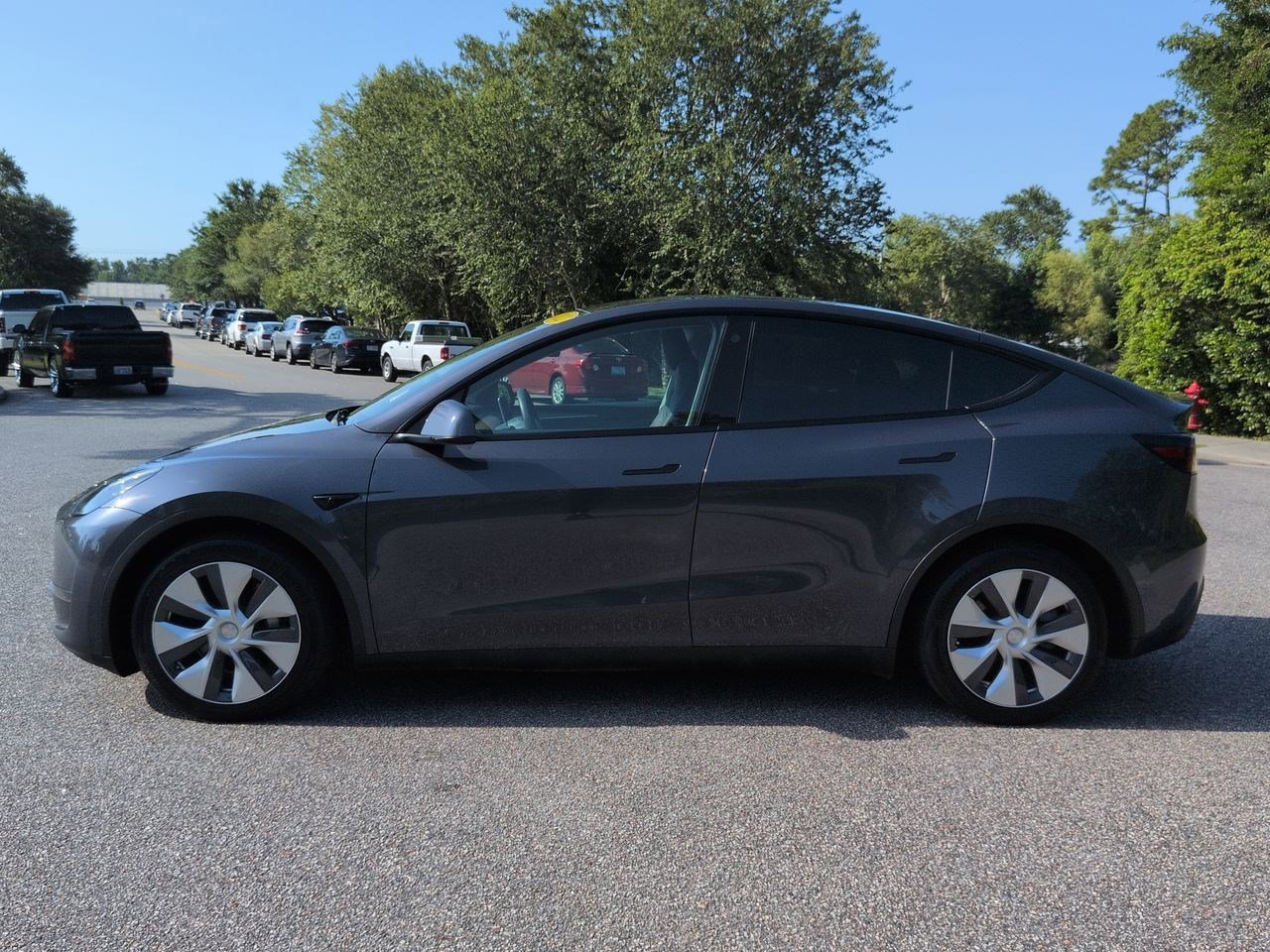 Used 2022 Tesla Model Y Long Range with VIN 7SAYGAEE6NF542269 for sale in Northfield, Minnesota