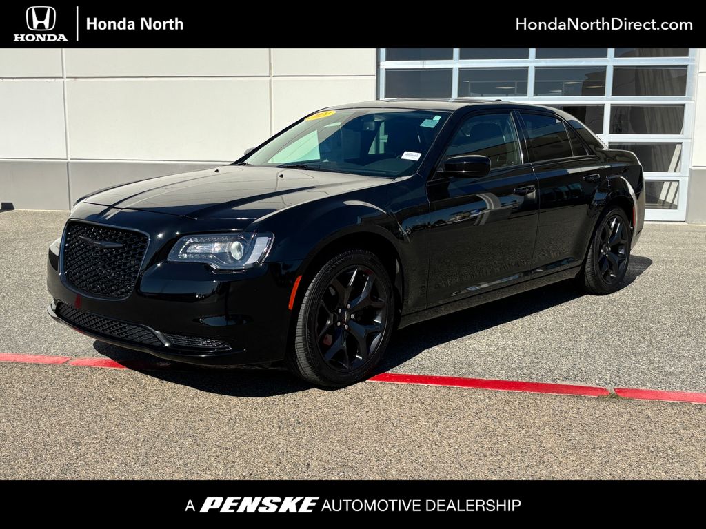 2021 Chrysler 300