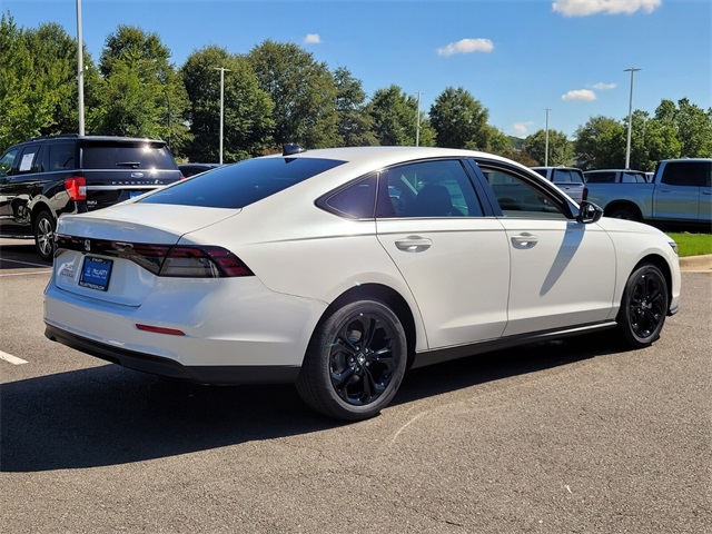 2025 Honda Accord SE photo 2