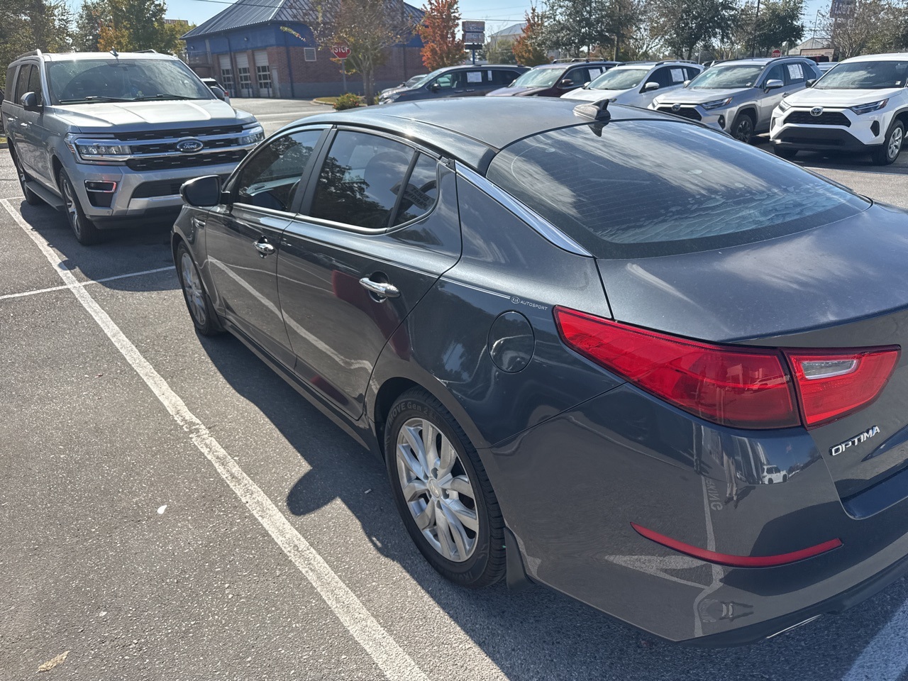 2015 Kia Optima LX photo 3