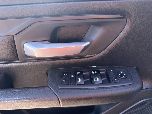 2019 Ram 1500 Tradesman photo 11