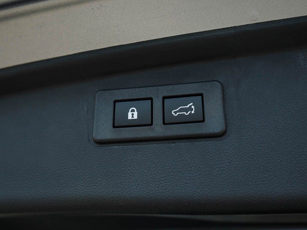 2025 Subaru Outback Onyx Edition photo 8