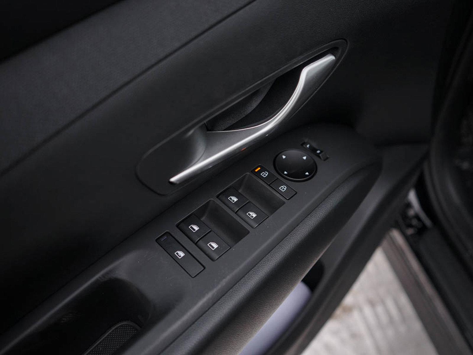 2025 Hyundai Tucson SEL Convenience photo 18