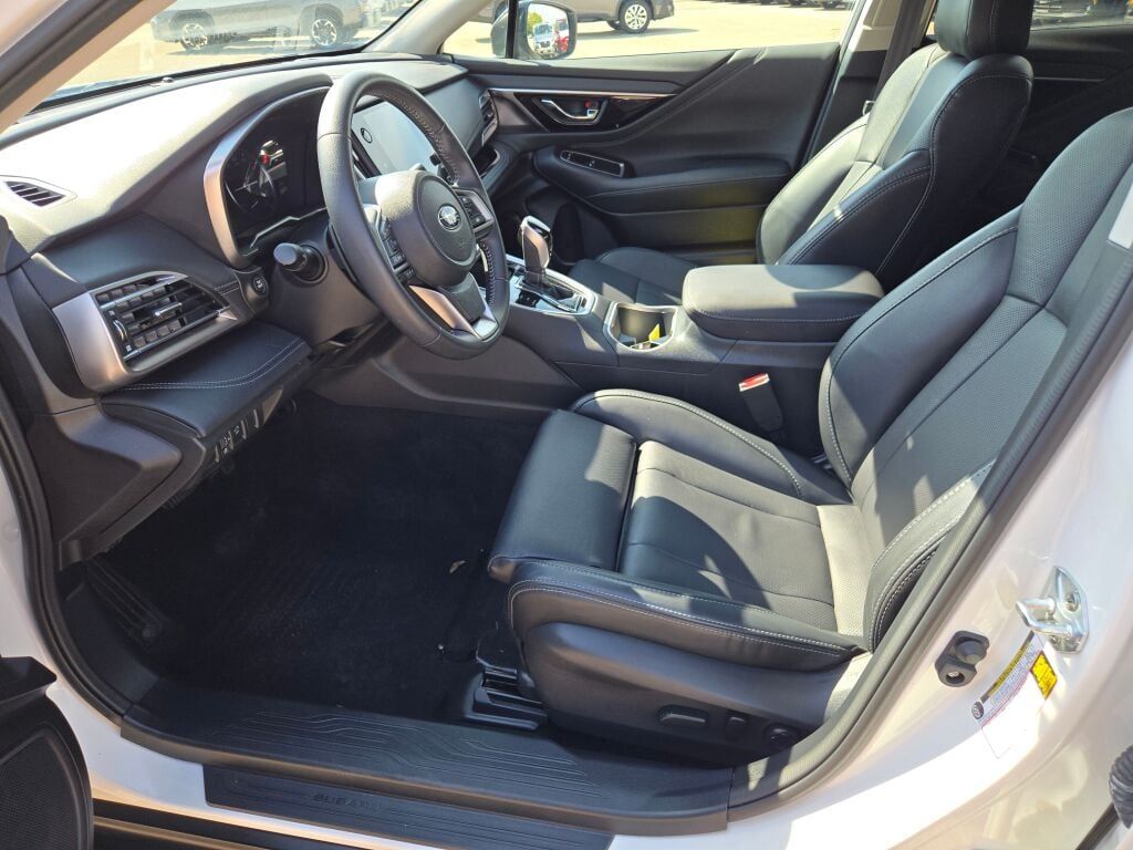2023 Subaru Outback Limited photo 18