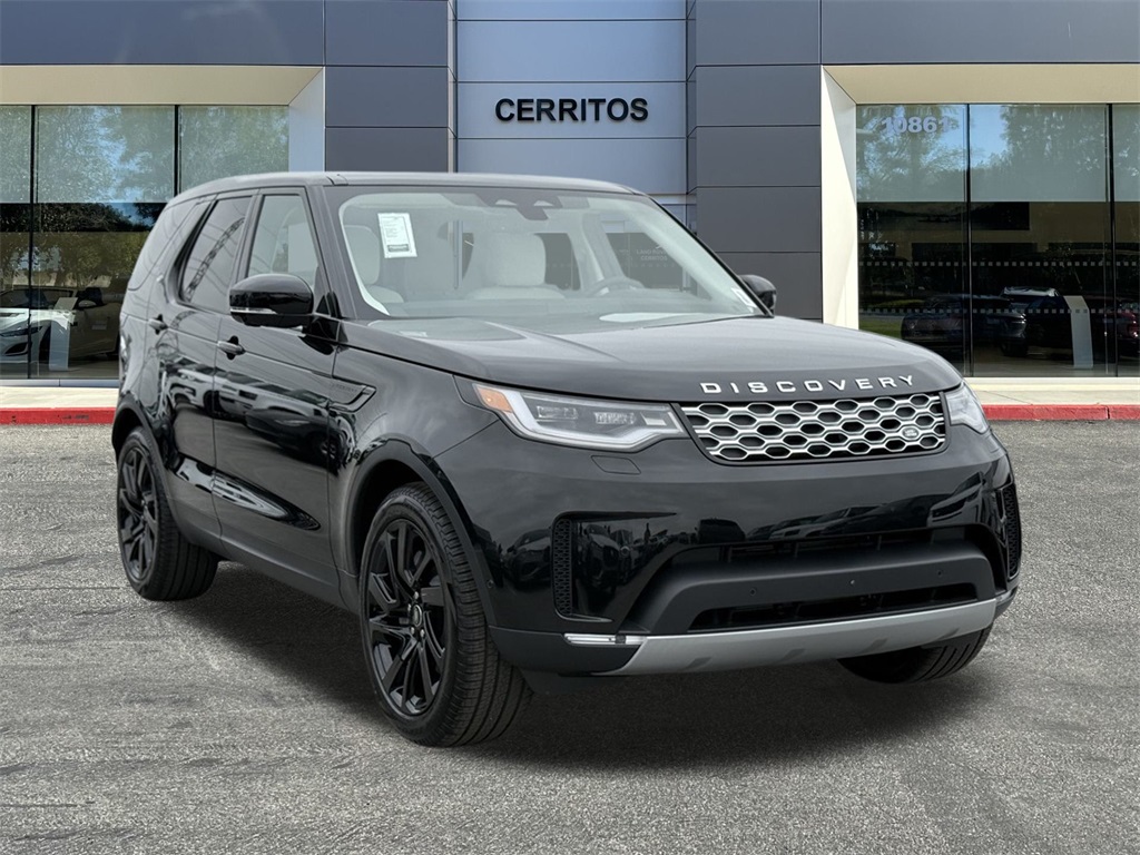 2025 Land Rover Discovery S photo 3