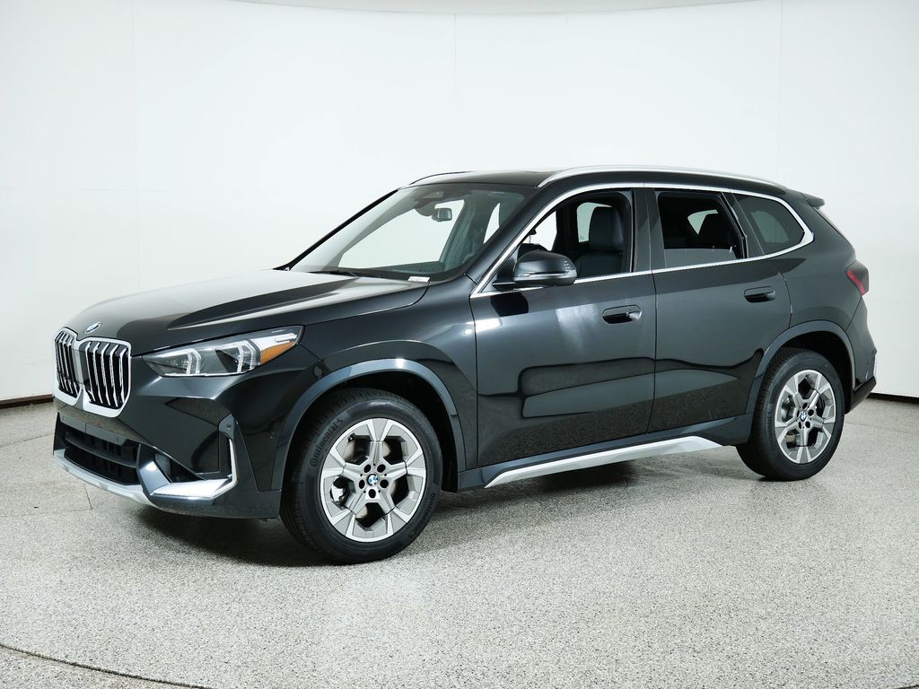 2026 BMW X1 28i's photo