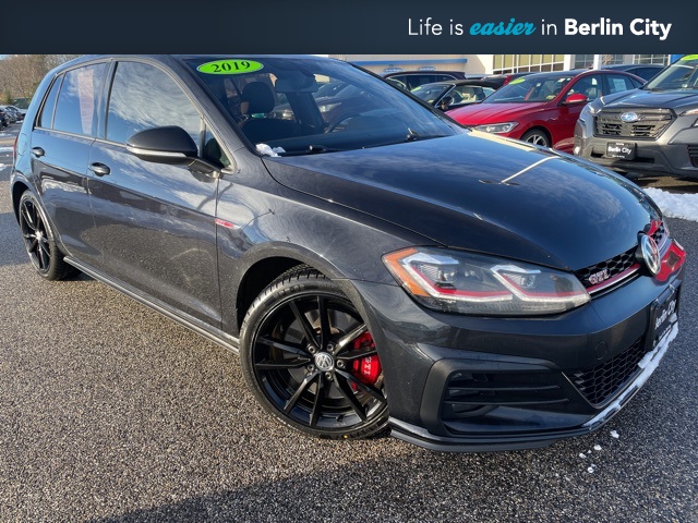 2019 Volkswagen Golf GTI Rabbit Edition's photo