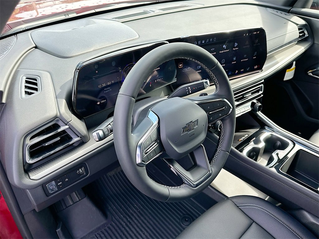 2026 Chevrolet Traverse photo 14