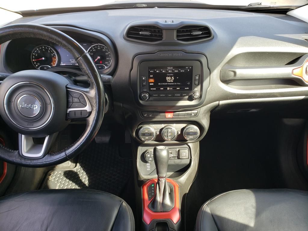 2017 Jeep Renegade Trailhawk photo 20