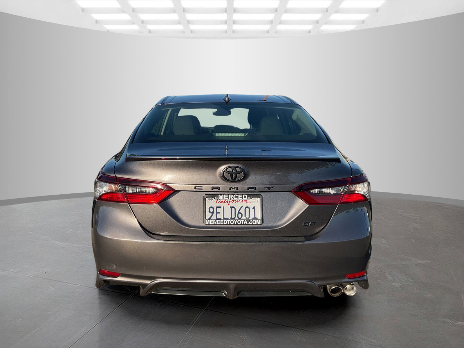 2023 Toyota Camry SE photo 4