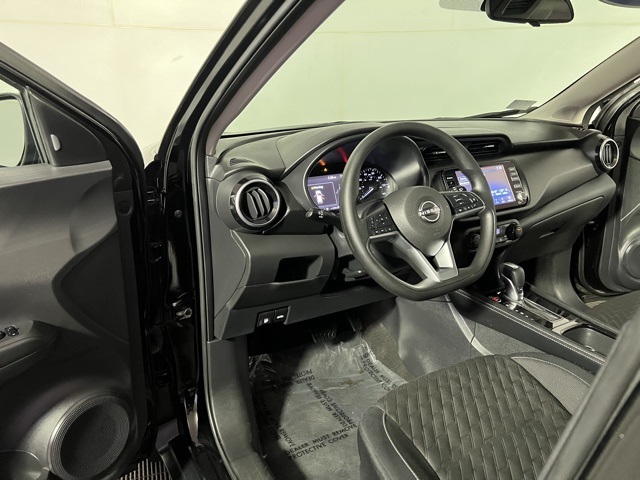 2022 Nissan Kicks SV photo 15