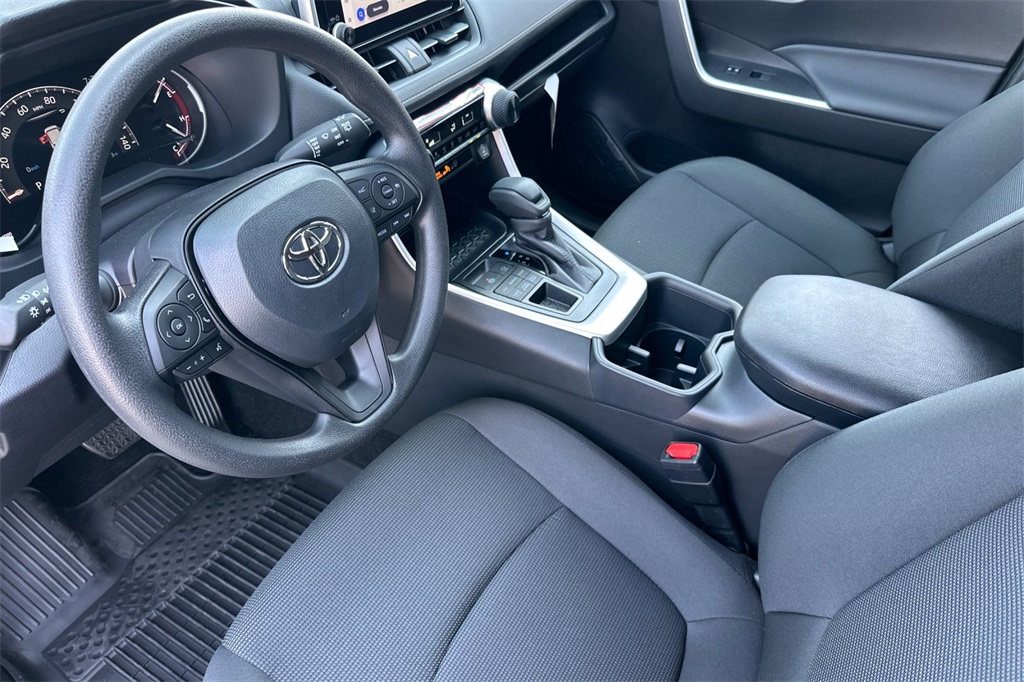 2025 Toyota RAV4 LE photo 10