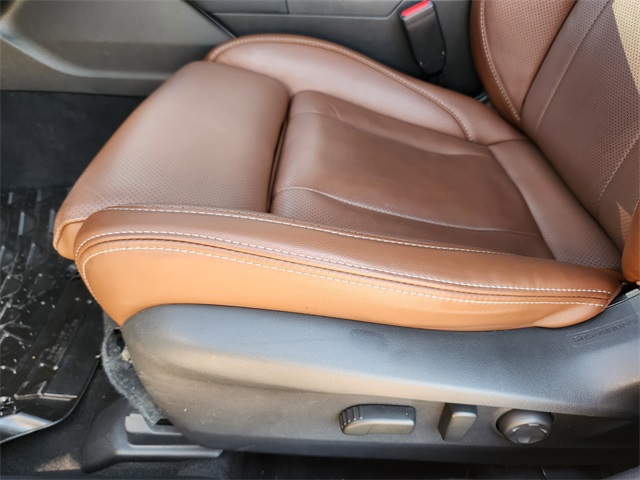 2023 Subaru Outback Touring photo 19