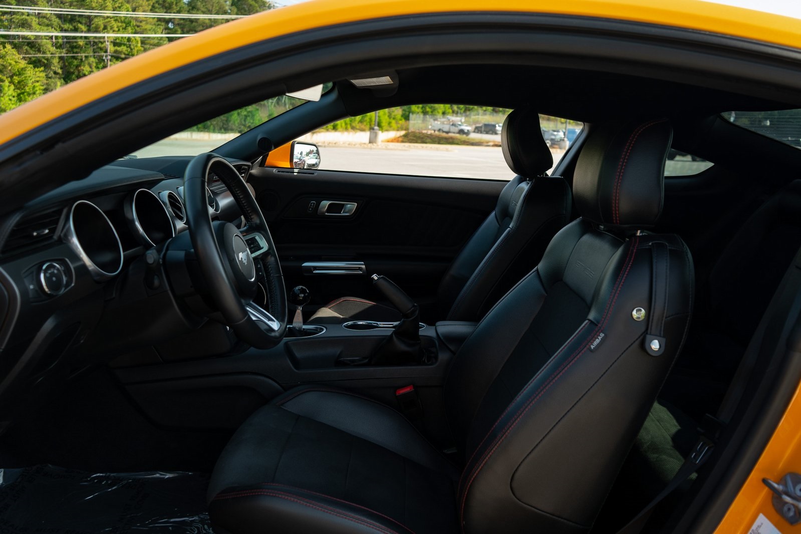 2022 Ford Mustang GT photo 22