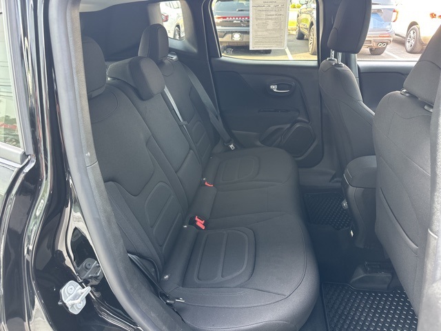 2021 Jeep Renegade Latitude photo 39