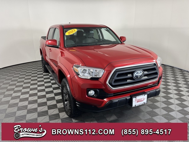 2023 Toyota Tacoma SR5's photo