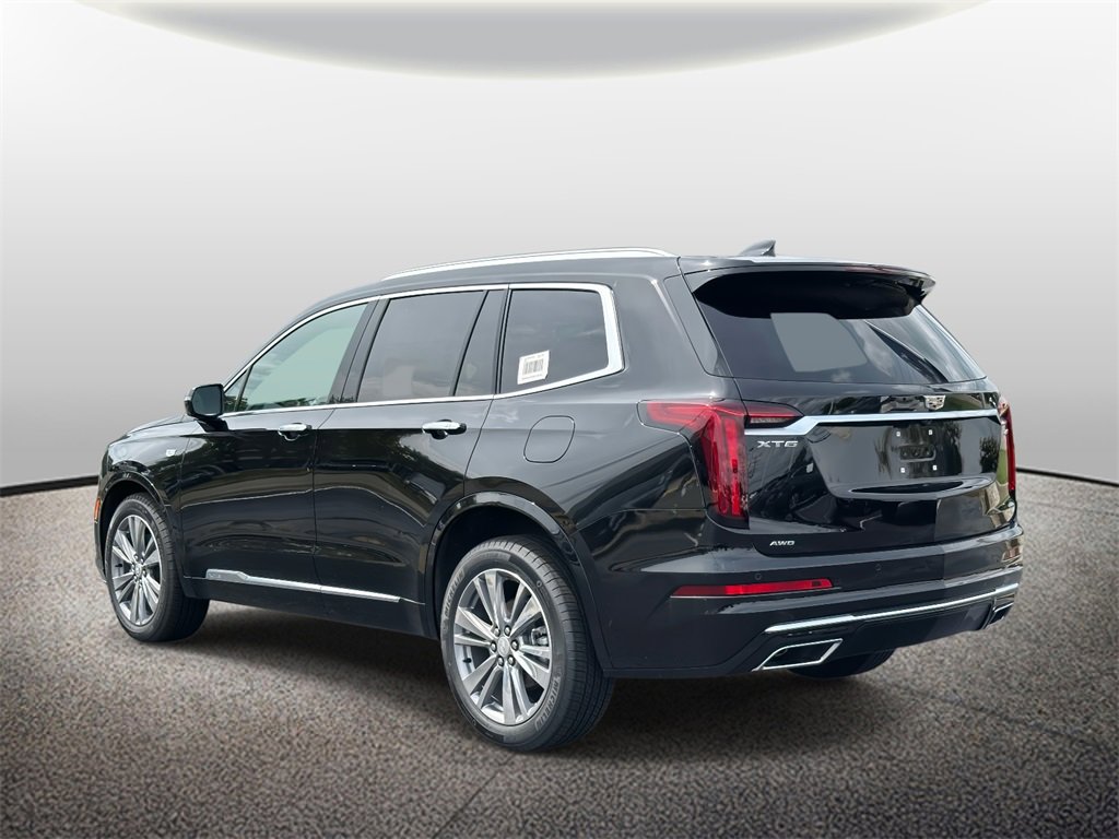 2025 Cadillac XT6 Premium Luxury photo 4