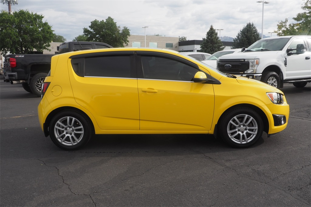 2016 Chevrolet Sonic LT photo 4