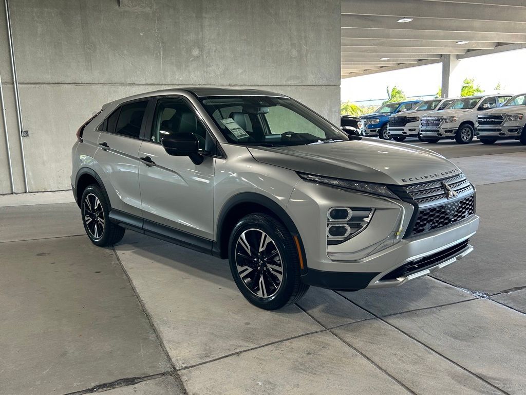 2024 Mitsubishi Eclipse Cross SE photo 2