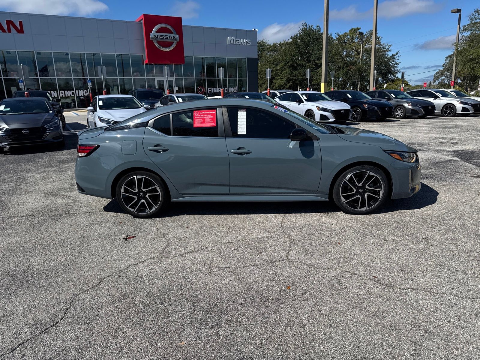 2024 Nissan Sentra SR photo 4