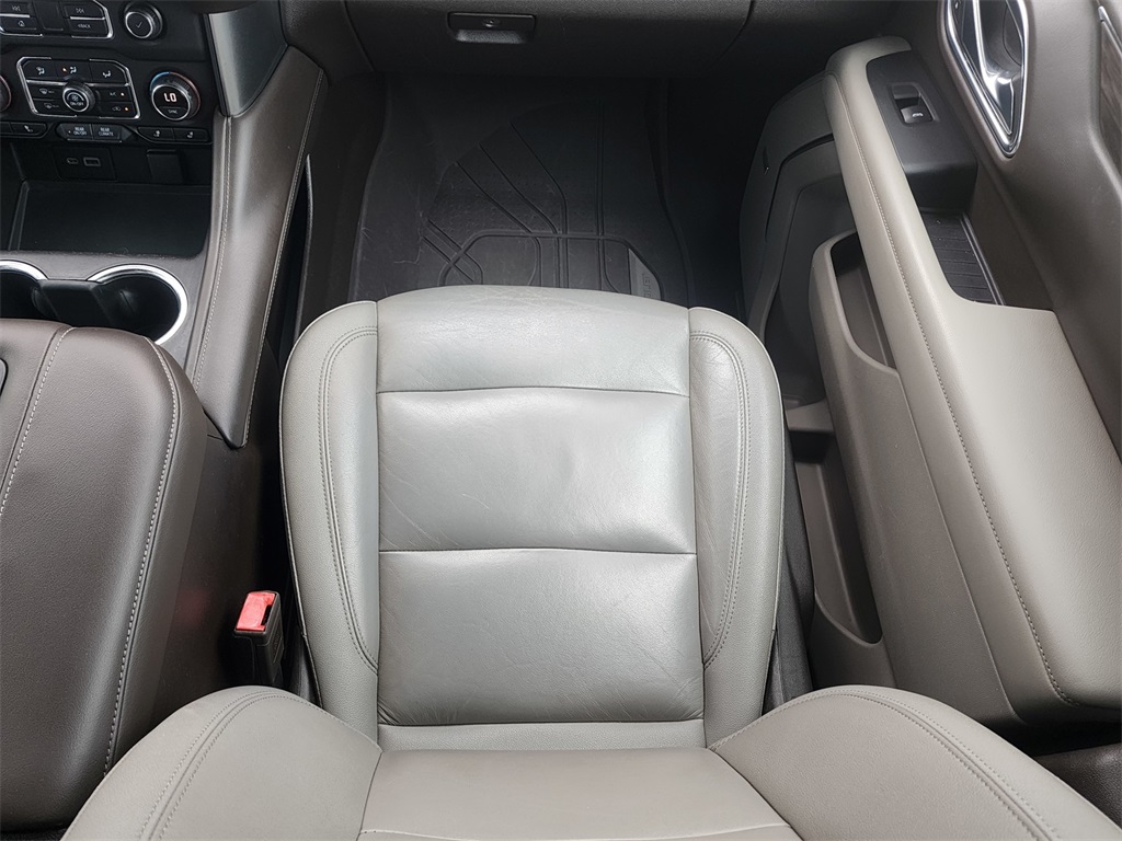 2021 Chevrolet Suburban Z71 photo 10