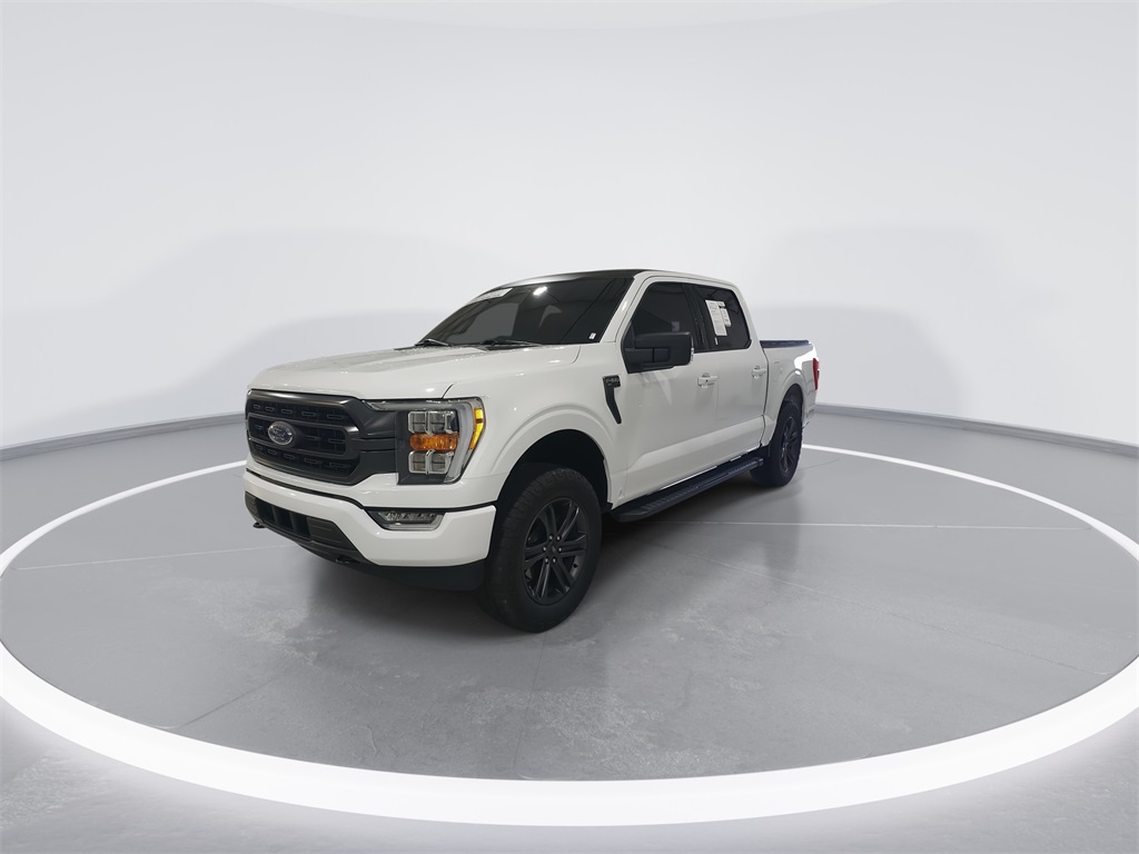 2022 Ford F-150 XLT photo 3