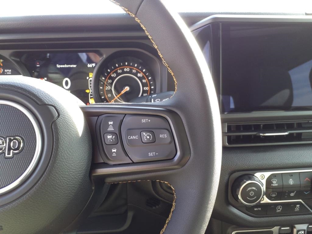 2024 Jeep Gladiator Sport S photo 16