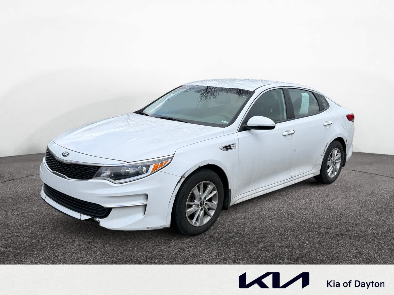 2017 Kia Optima LX's photo