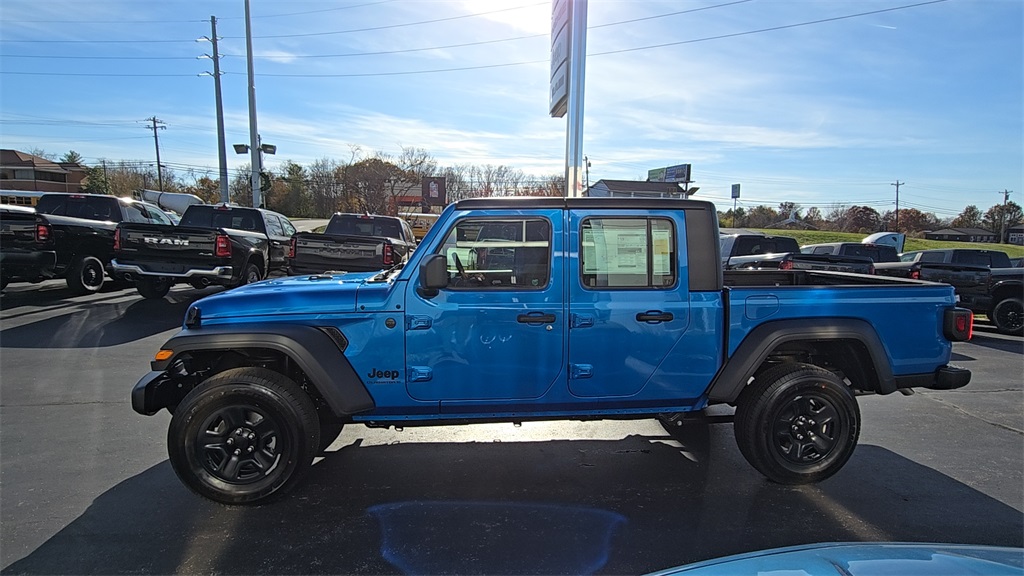 2026 Jeep Gladiator Sport photo 4