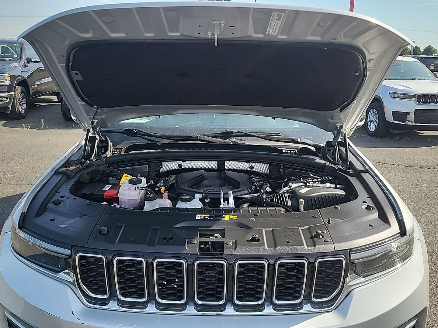 2023 Jeep Cherokee 4xe photo 20