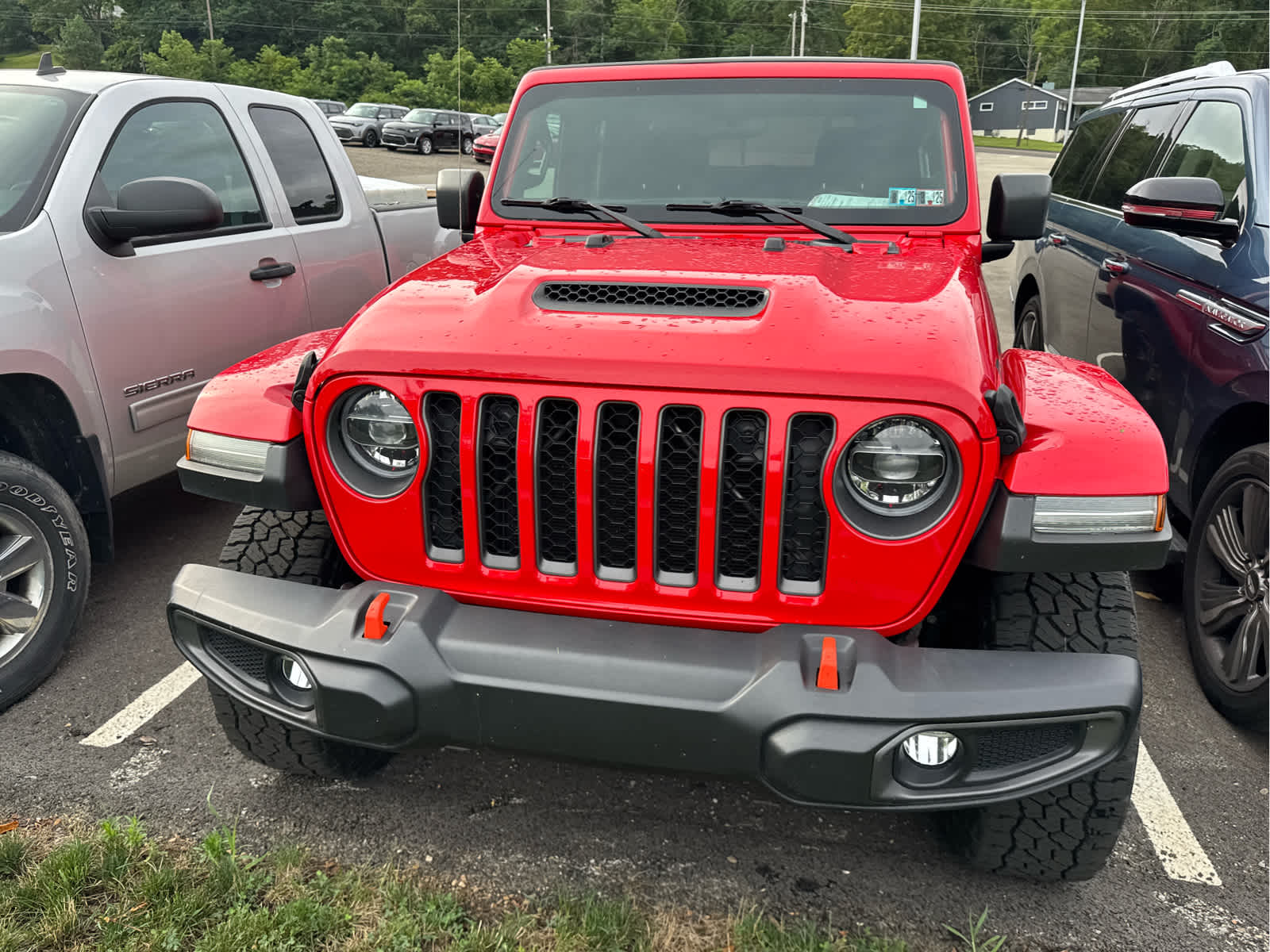 2021 Jeep Gladiator Mojave photo 2