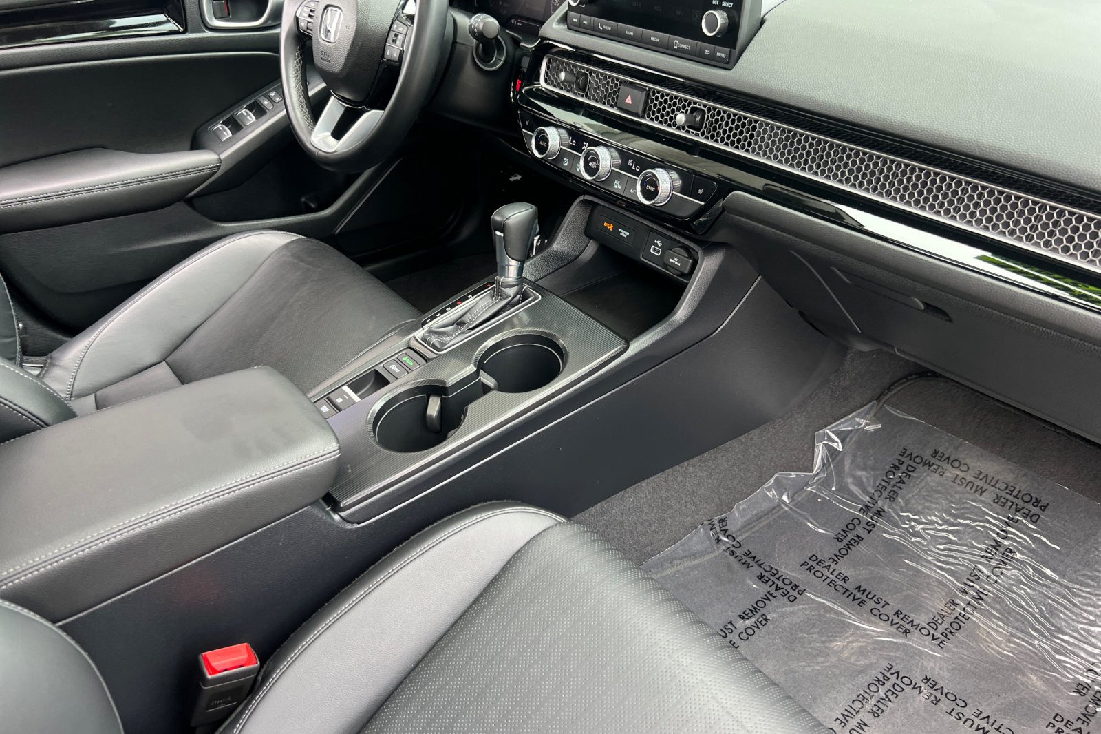 2024 Honda Civic Hatchback EX-L photo 11