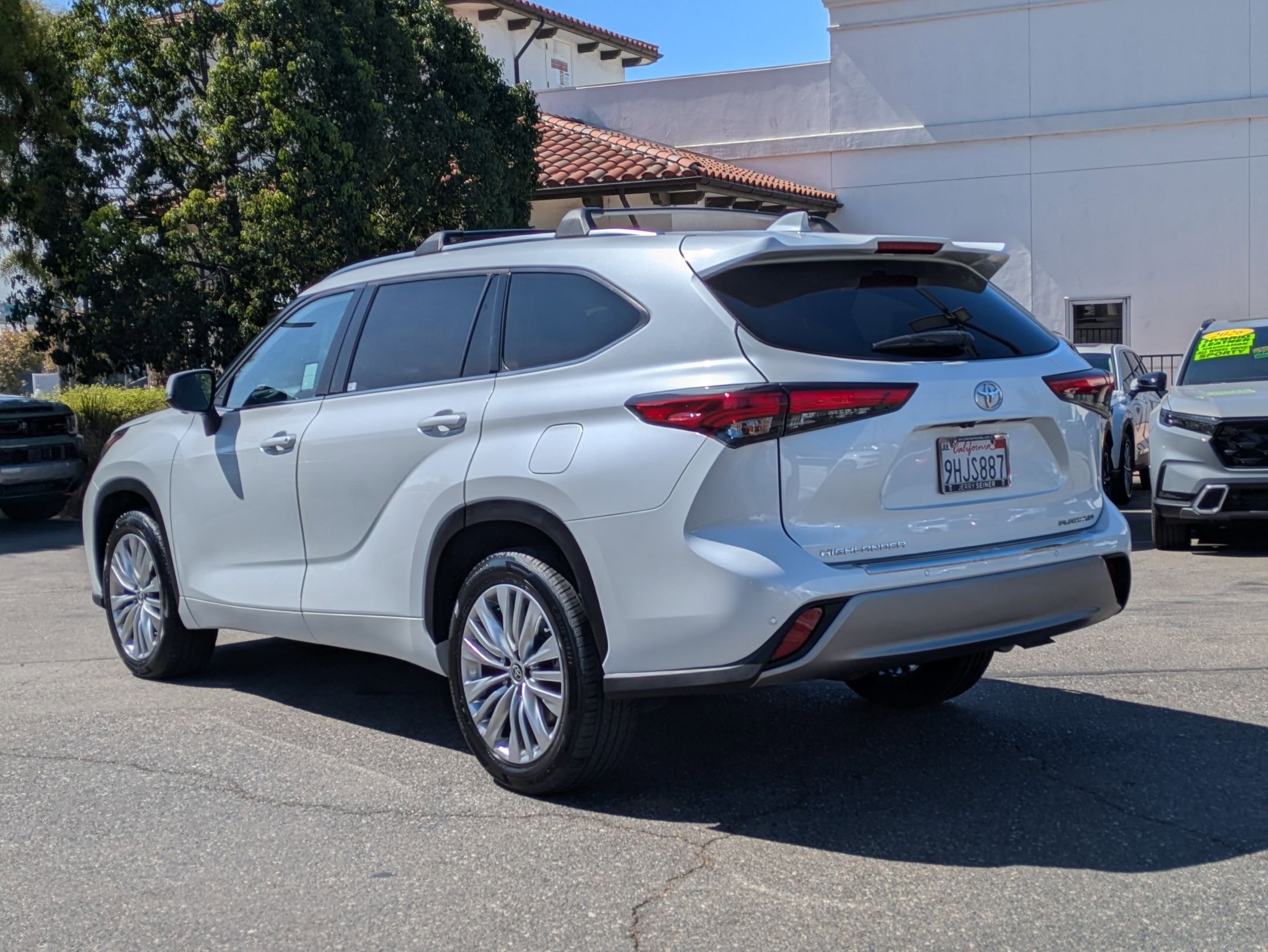 2023 Toyota Highlander Limited Platinum XLE XSE photo 3