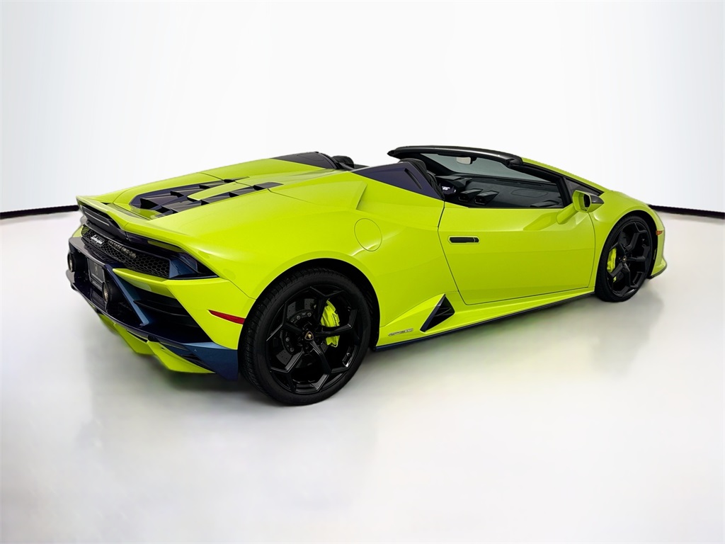 2020 Lamborghini Huracan Evo Spyder photo 5