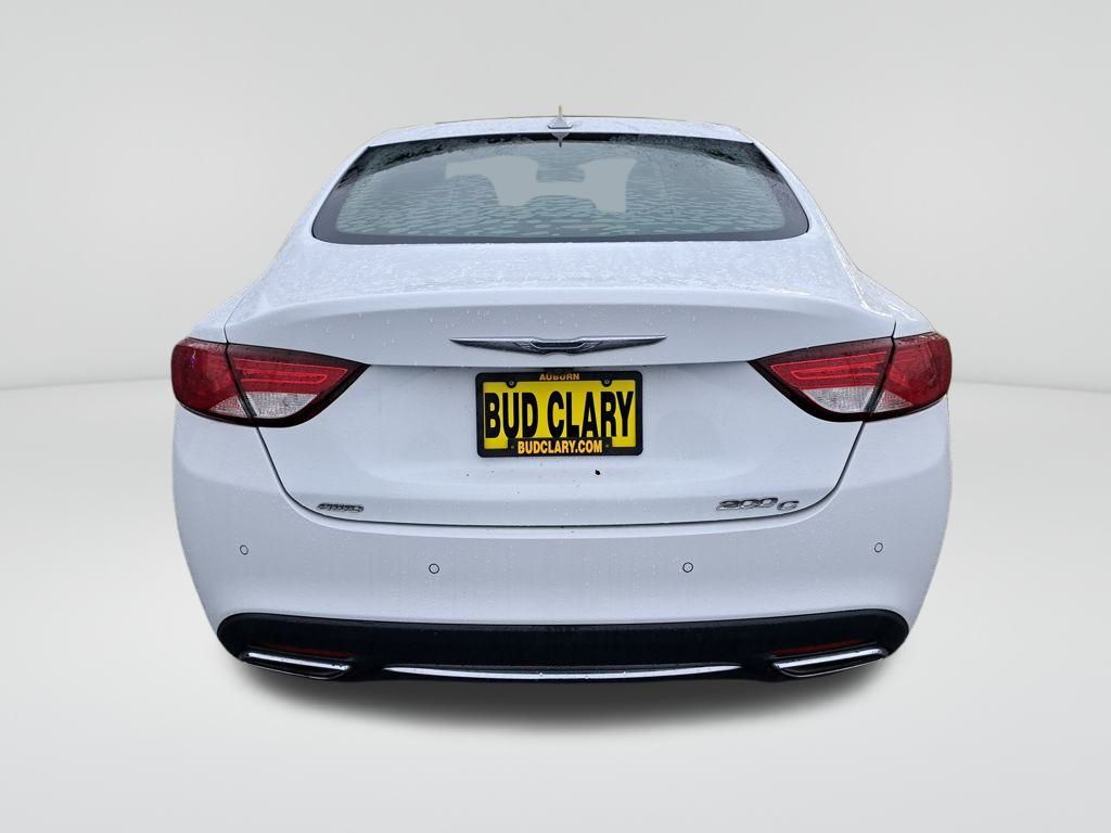 2015 Chrysler 200 C photo 4