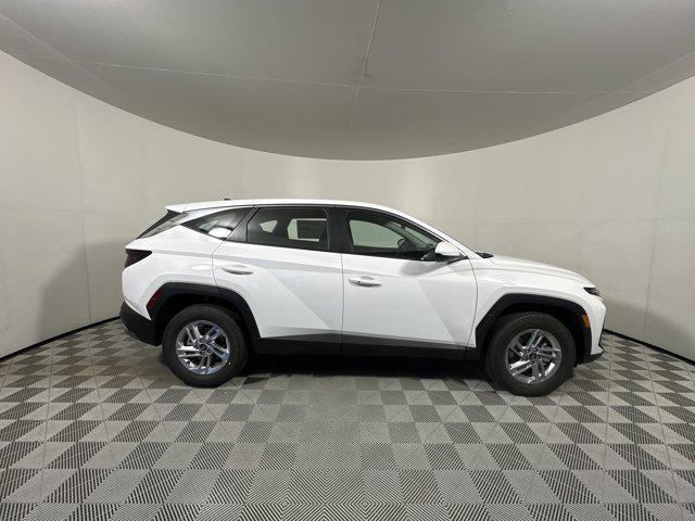 2026 Hyundai Tucson SE photo 8