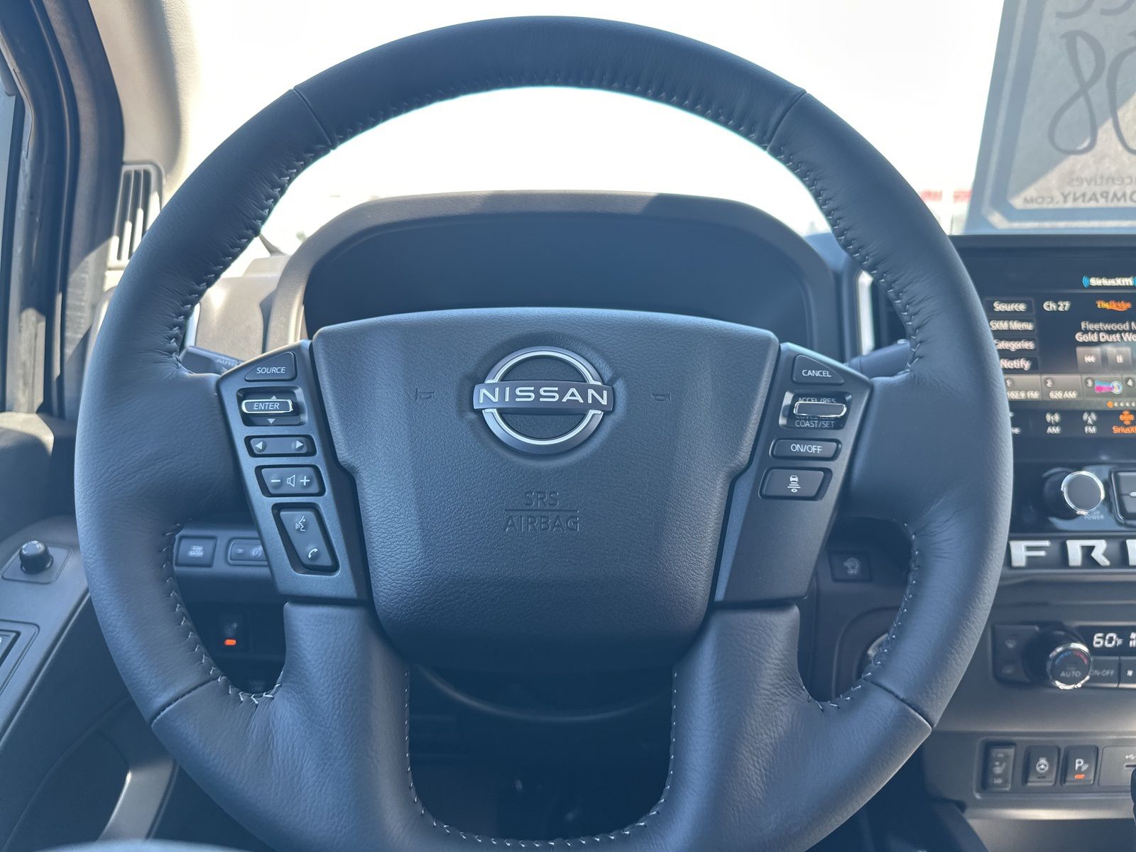 2025 Nissan Frontier SV photo 15