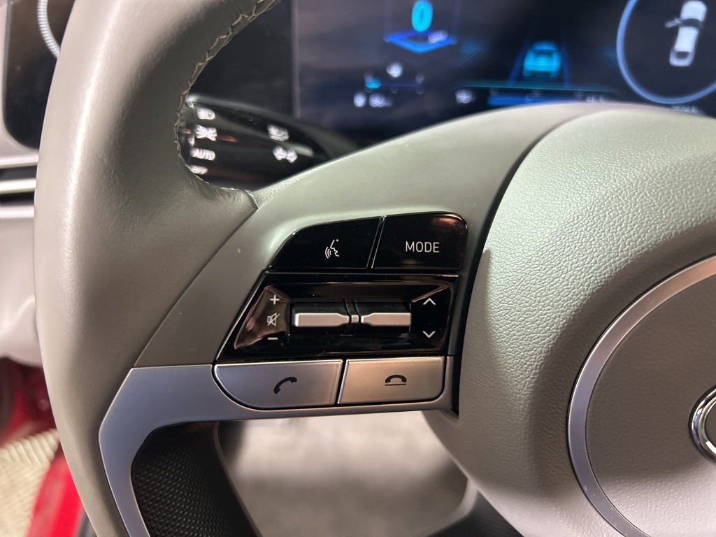 2023 Hyundai Elantra SEL photo 22