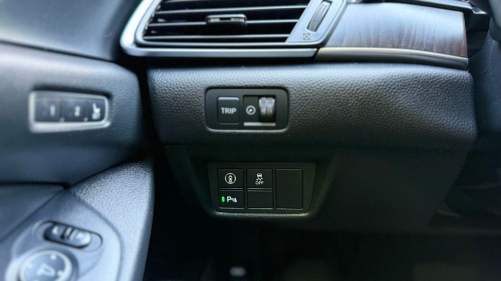 2021 Honda Accord EX-L 1.5T photo 22