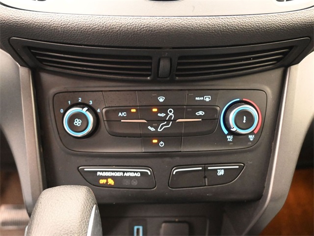 2019 Ford Escape S photo 4