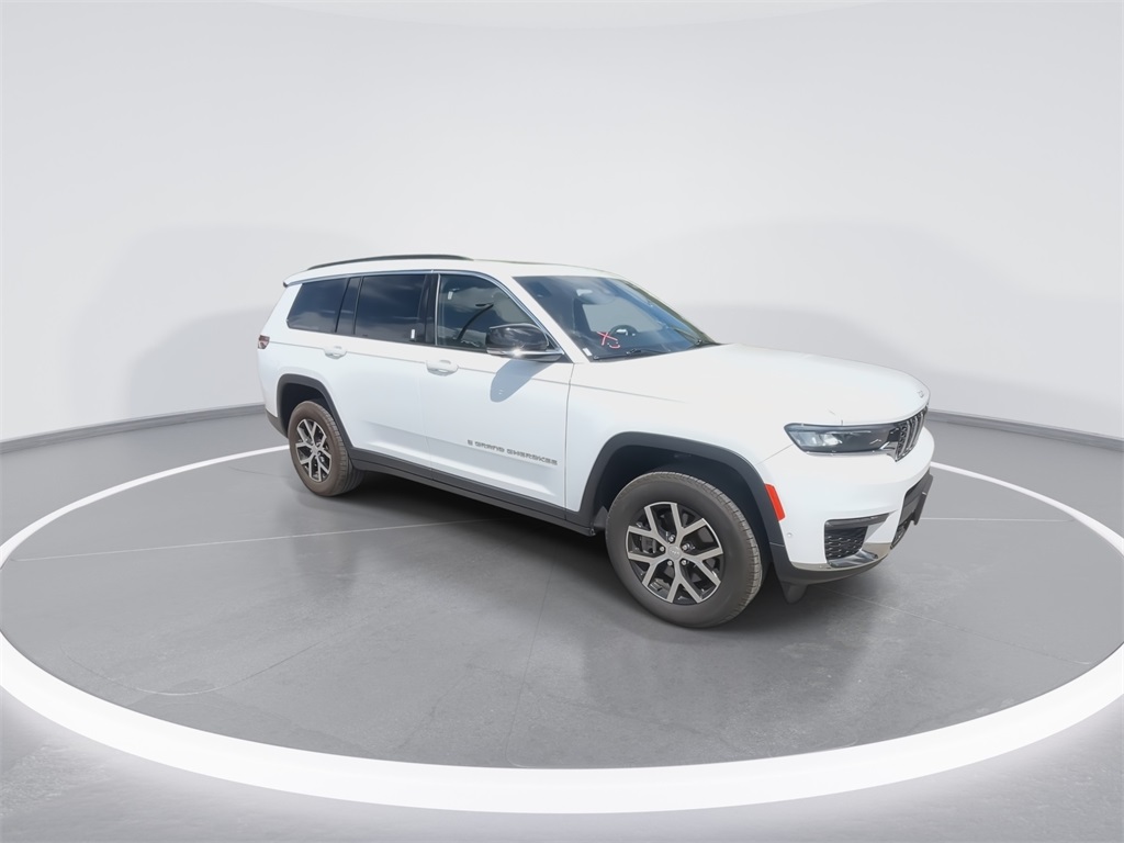 2024 Jeep Grand Cherokee Limited photo 2