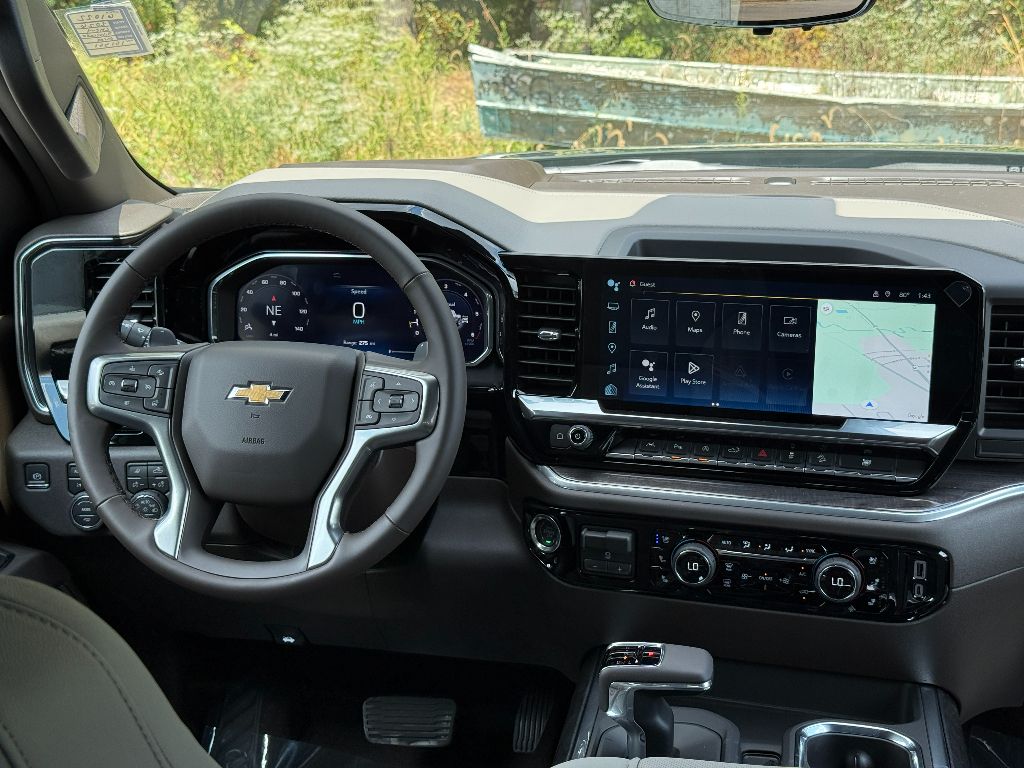 2026 Chevrolet Silverado 1500 LTZ photo 18