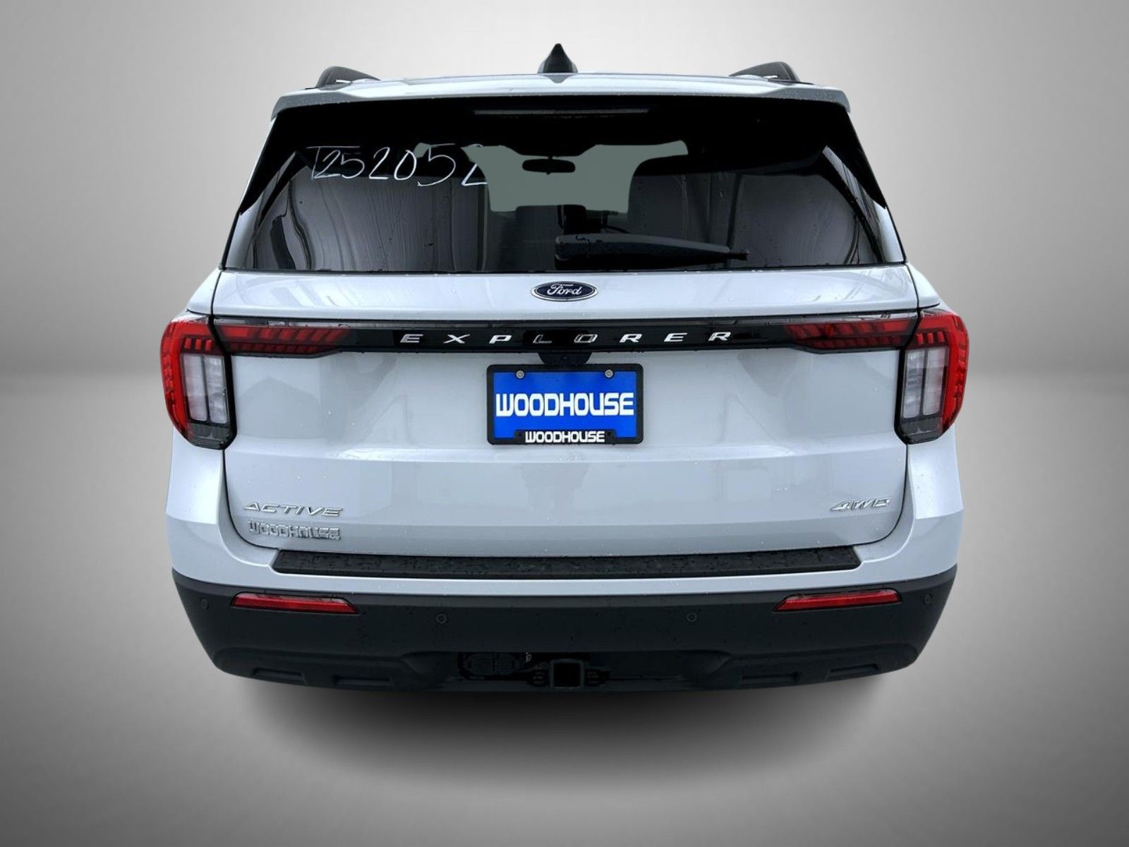 2025 Ford Explorer photo 6
