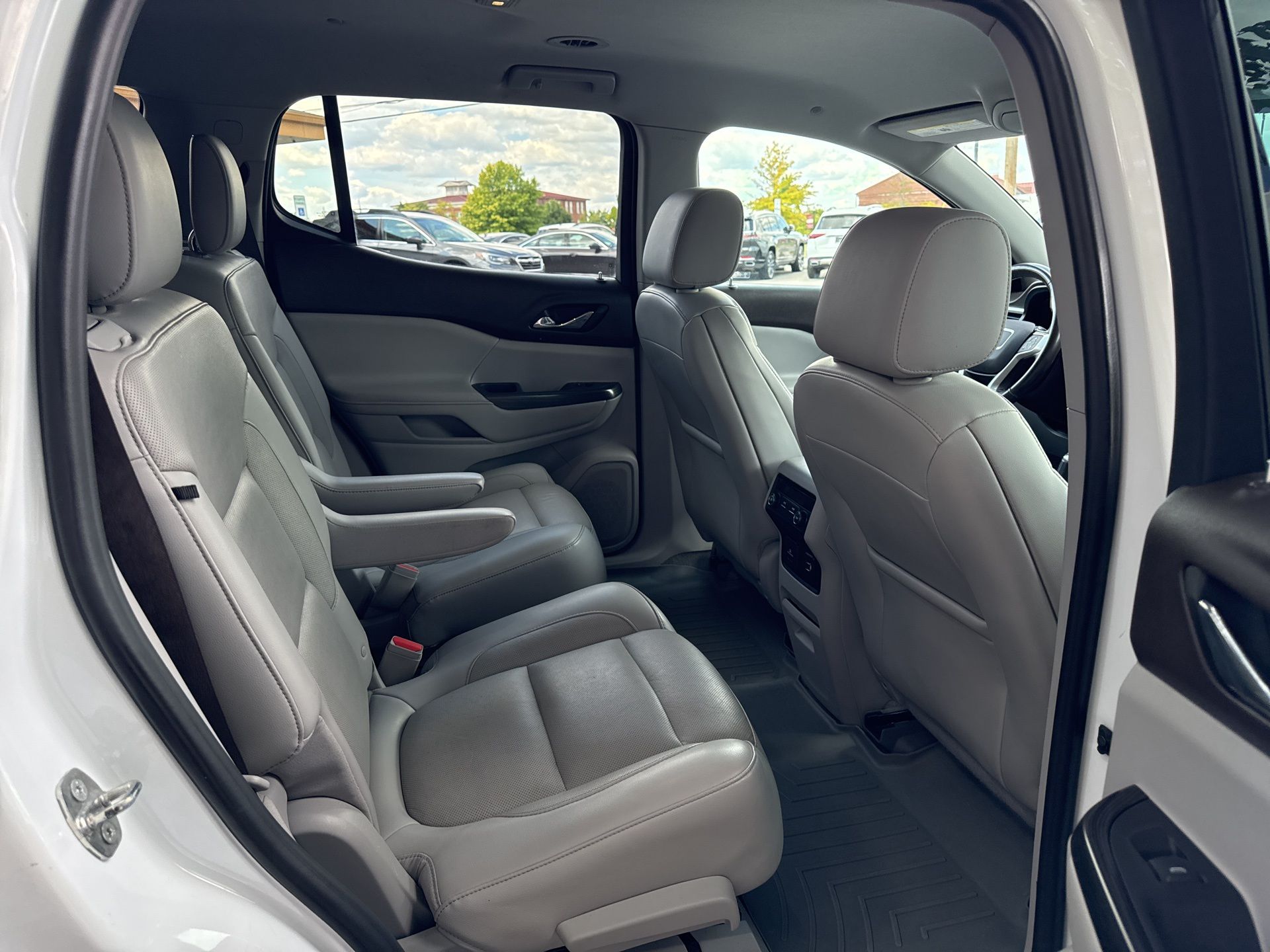 2018 Gmc Acadia SLT photo 25