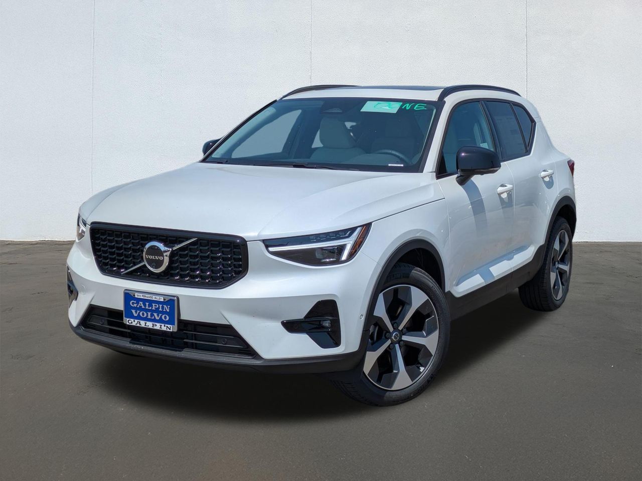2026 Volvo XC40
