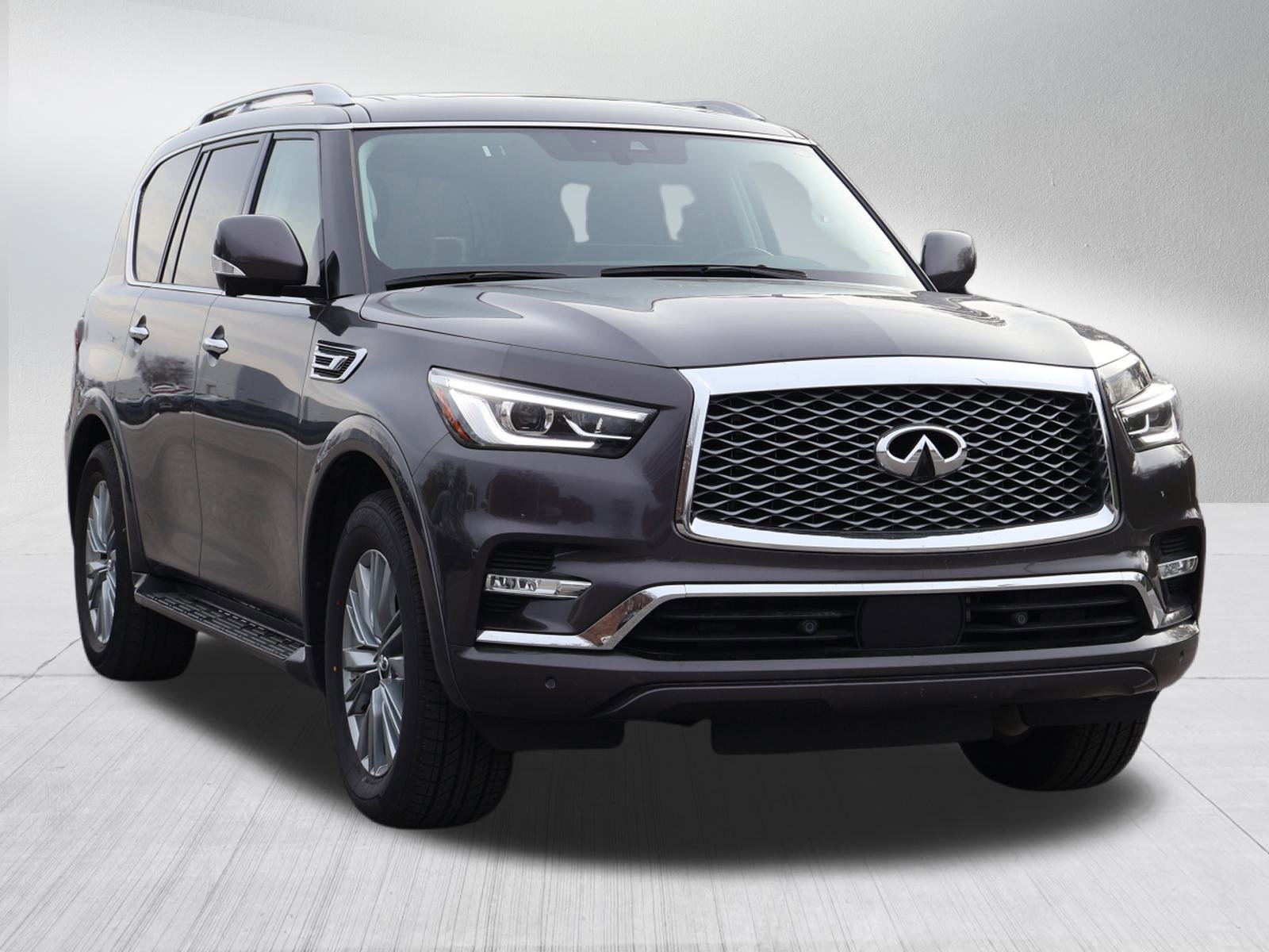 2024 INFINITI QX80 Luxe 4WD's photo